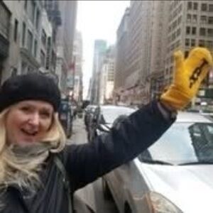 Kate Spade Yellow and Black “TAXI” knit mittens! Hail that cab in style!!! 🚕